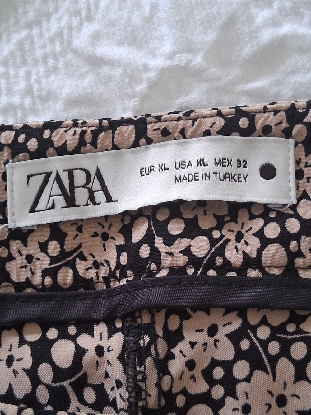 Zara Slip Skirt Maxi XL  Black Beige Floral Print - Picture 3 of 7